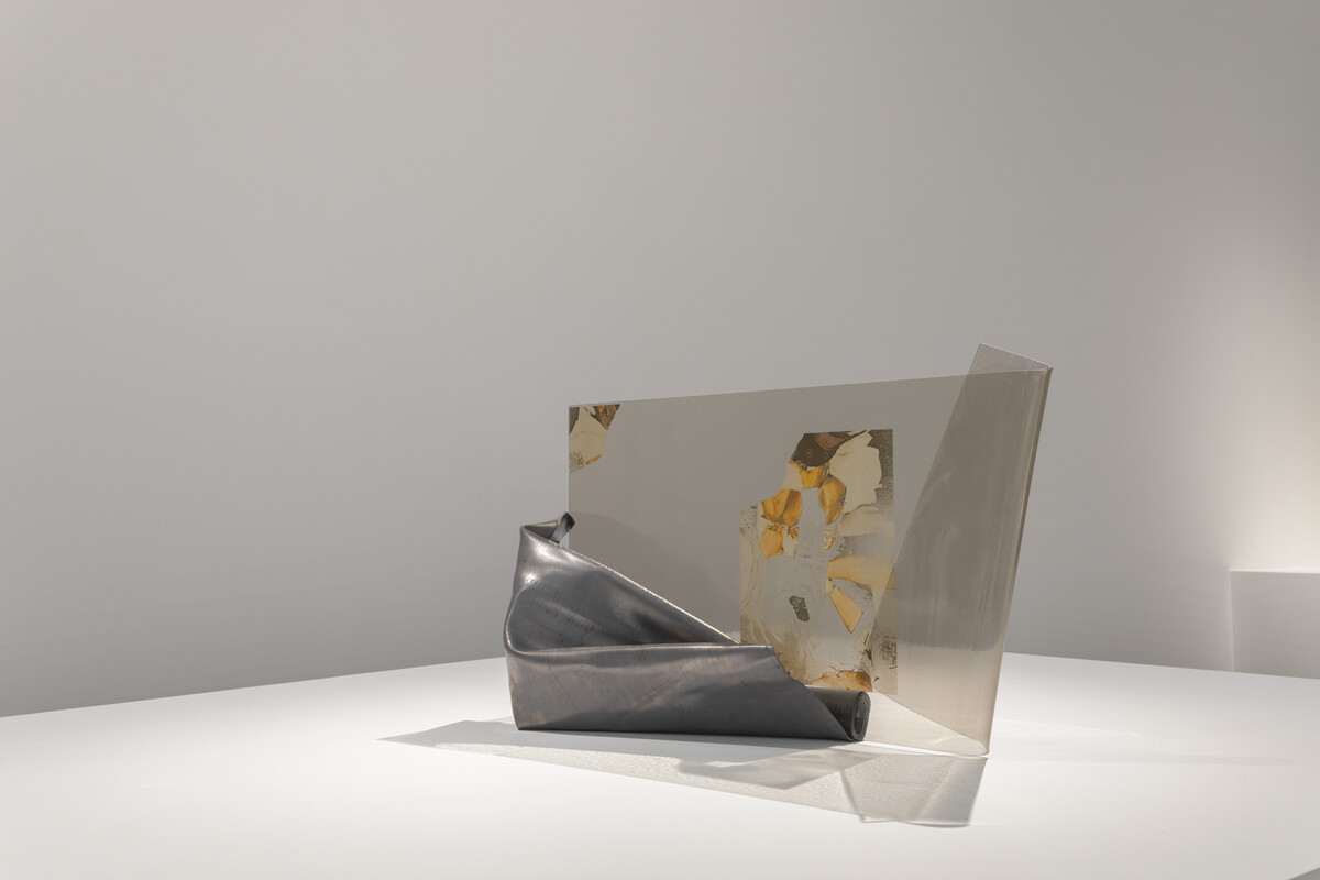 Charisse Pearlina Weston; held, I invert, I lift (nothing if not the moment dark space collisions itself); 2022