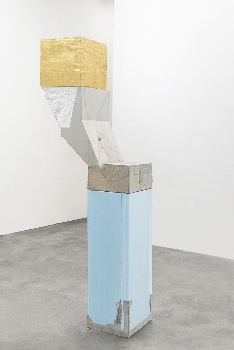 Lucas Simões; a erosã vai desnudar brasília até o osso ~ awaiting masses / of clouds to give them expression; 2019