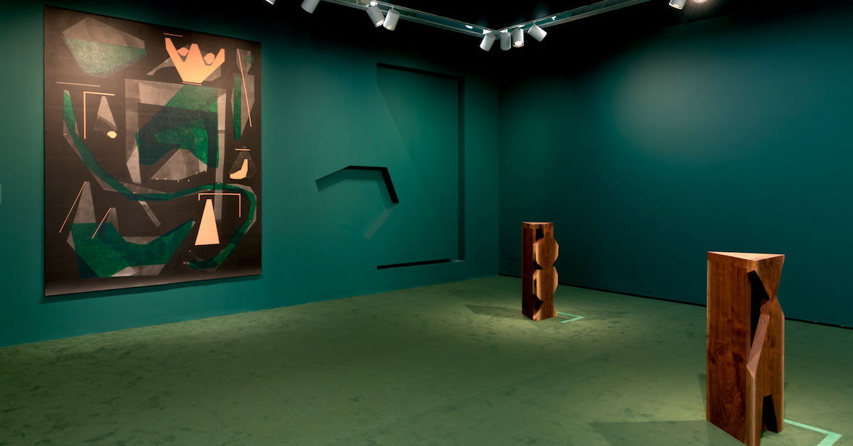 Caroline Kent’s ‘Victoria/Veronica’ at MCA Chicago Explores the Secret Language of Identical Twins
